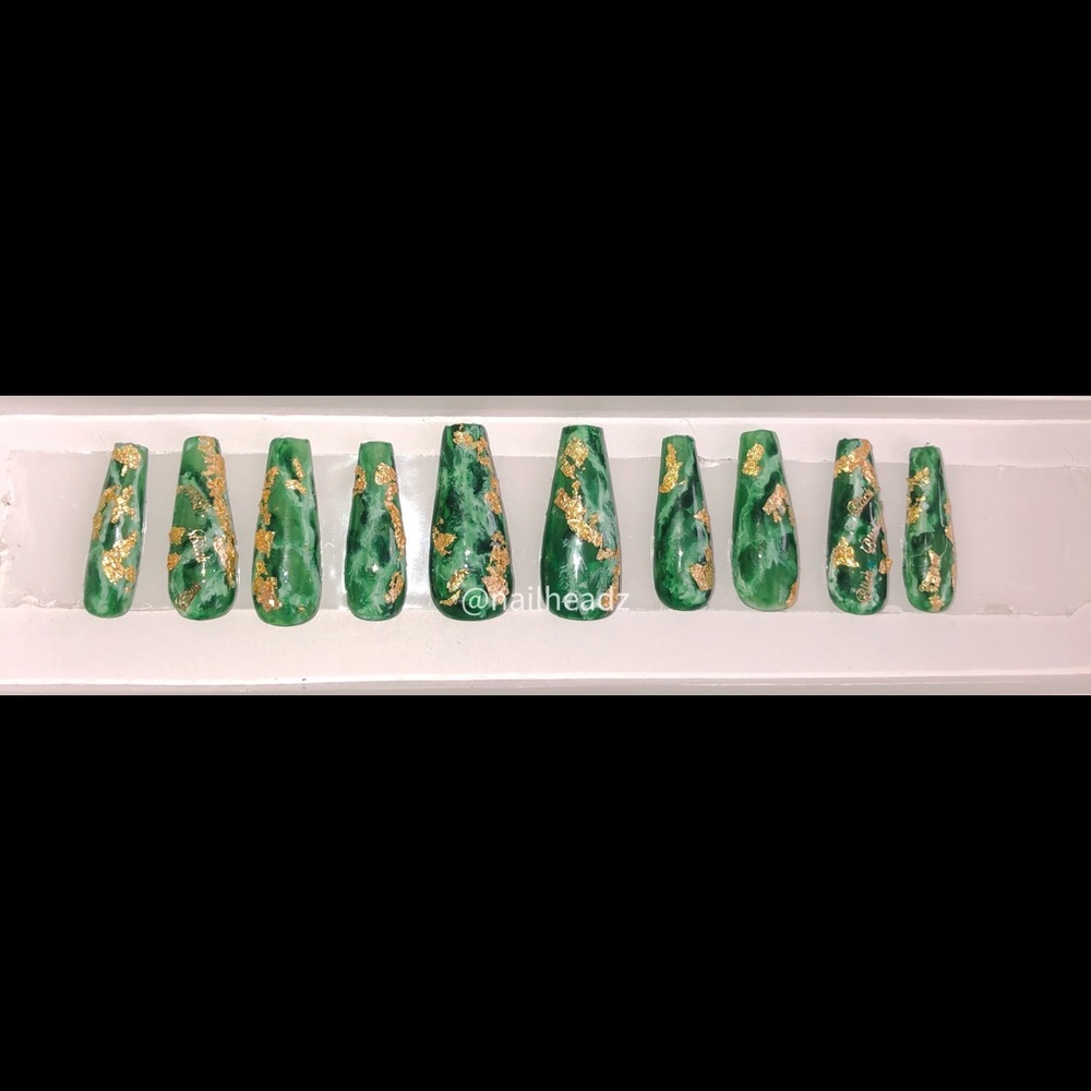 20 piece Jade marble set ✨